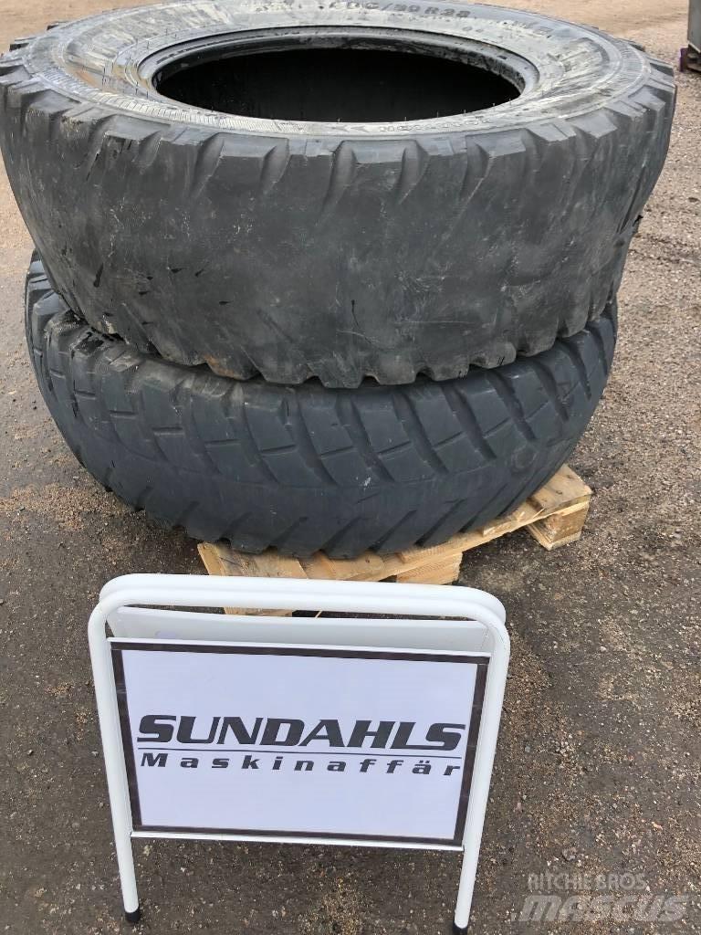 Nokian 400/80R28 Banden, wielen en velgen