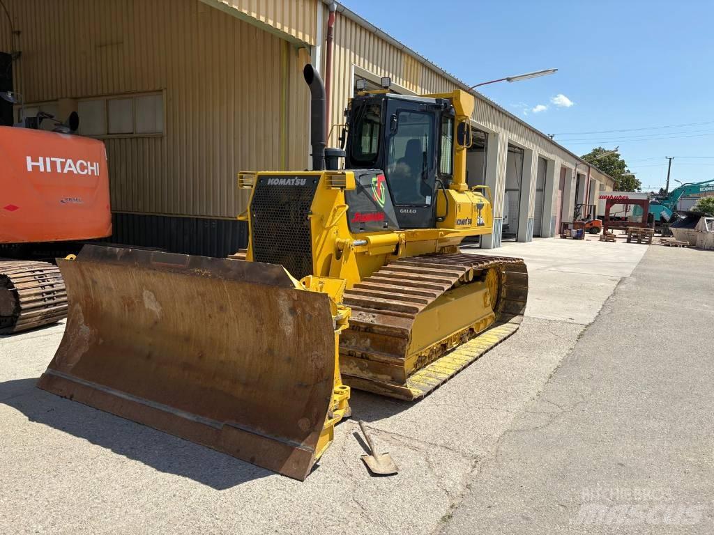Komatsu 61 PX Rupsdozers