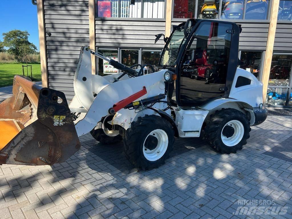 Yanmar 1201 Wielladers
