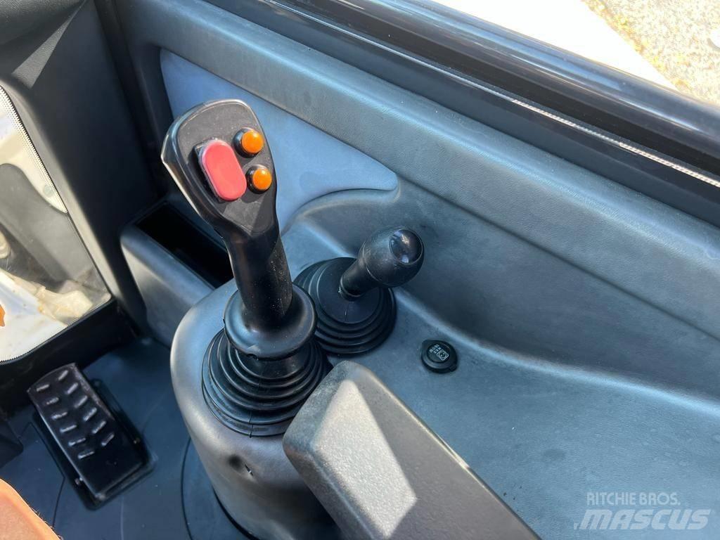 Yanmar 1201 Wielladers