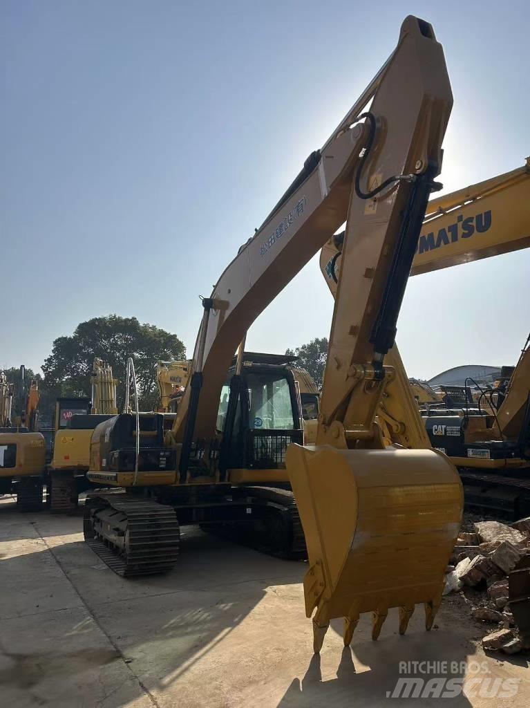 CAT 320D2 Rupsgraafmachines