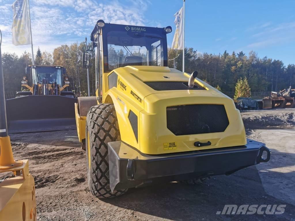 Bomag BW213D-5 Trilrolwalsen