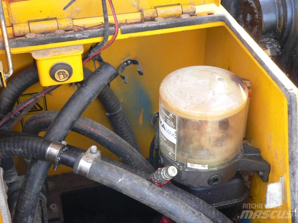 JCB JS 131LC+ Rupsgraafmachines