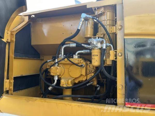 CAT 320 C L Rupsgraafmachines