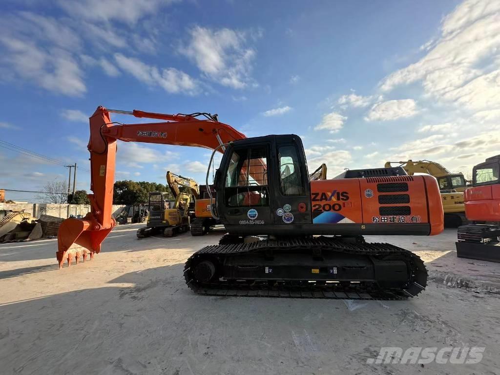 Hitachi ZX 200 Minigraafmachines < 7t