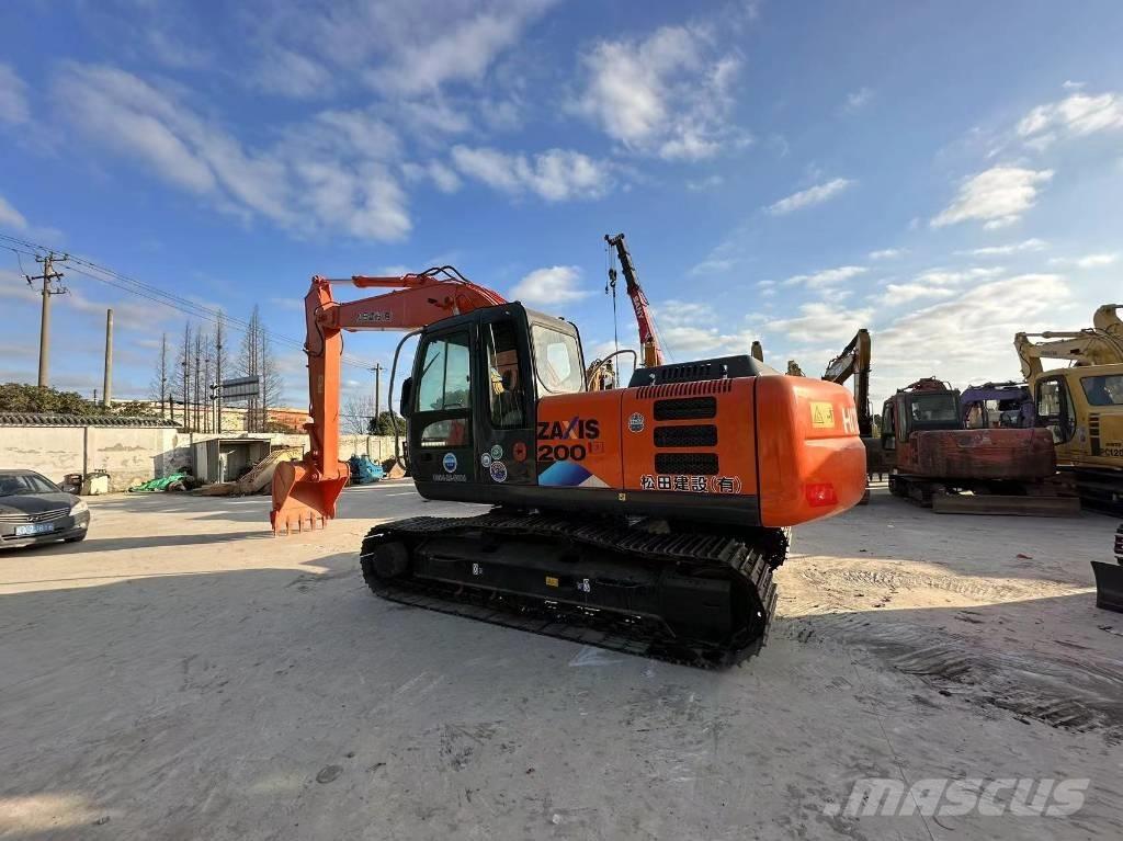 Hitachi ZX 200 Minigraafmachines < 7t