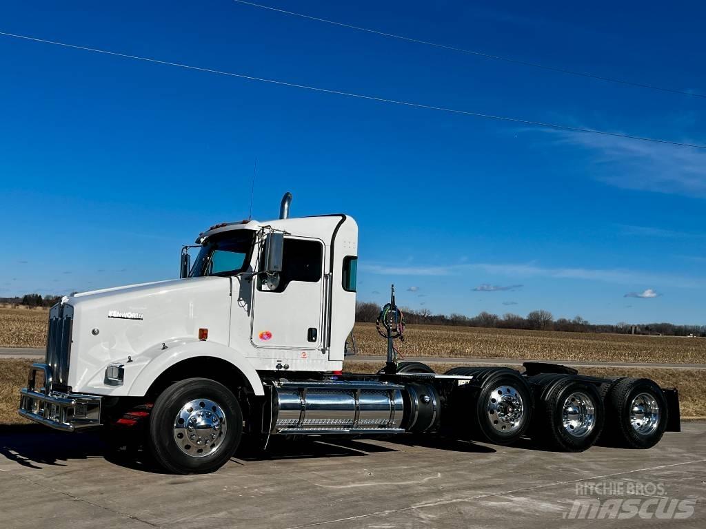 Kenworth T 800 Trekkers
