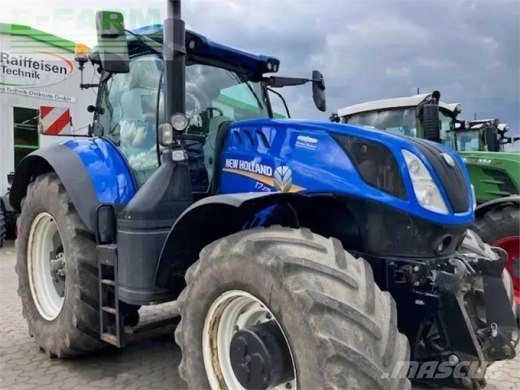 New Holland t7.275 Tractoren