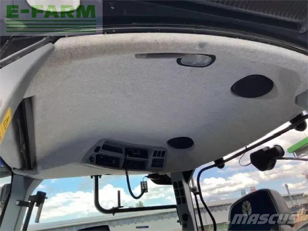 New Holland t7.275 Tractoren