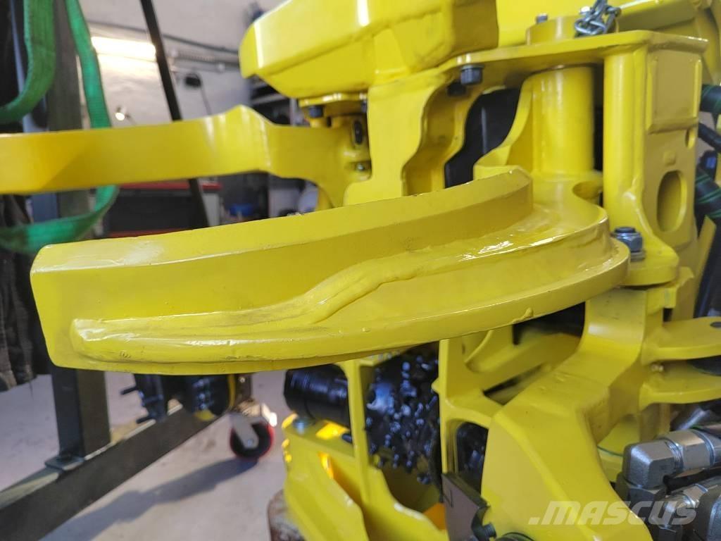 John Deere H412 Boomvelkoppen