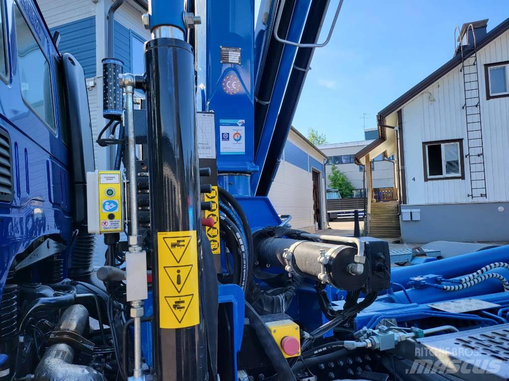 Iveco Eurocargo Vlakke laadvloer met kraan