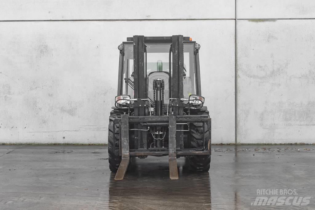 Manitou MC 30-4 D Diesel heftrucks