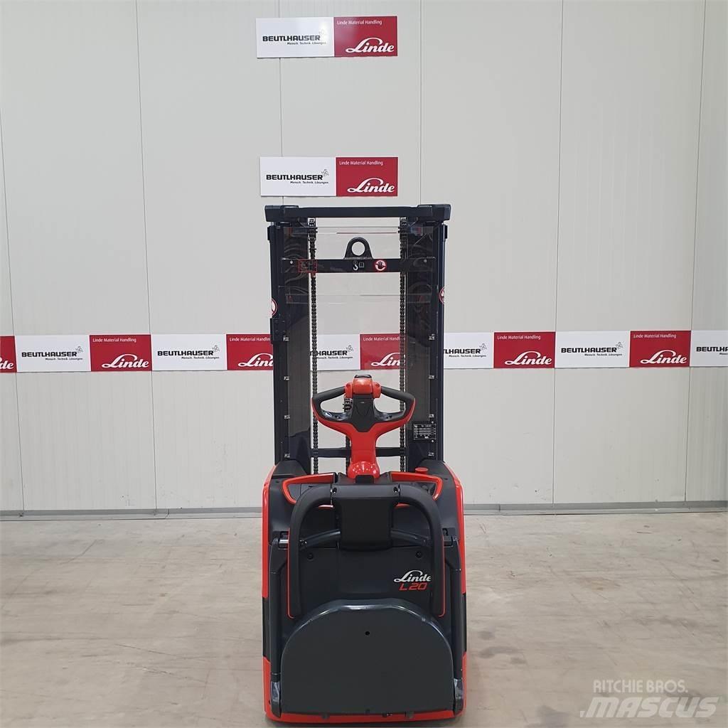 Linde L20APi Stapelaar meeloop