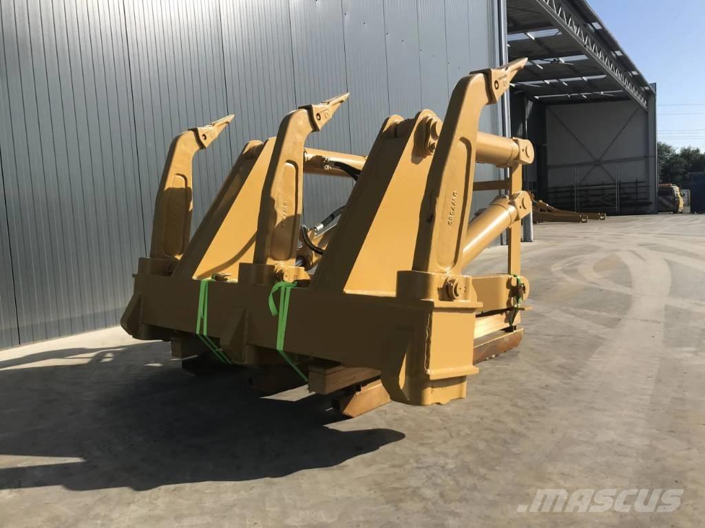 CAT D7E Wegopbrekers