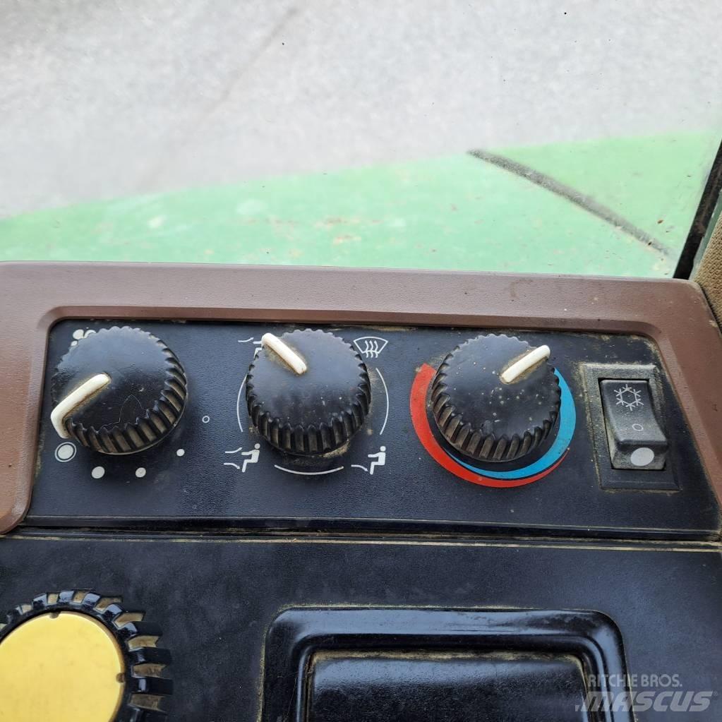 John Deere 7700 Tractoren