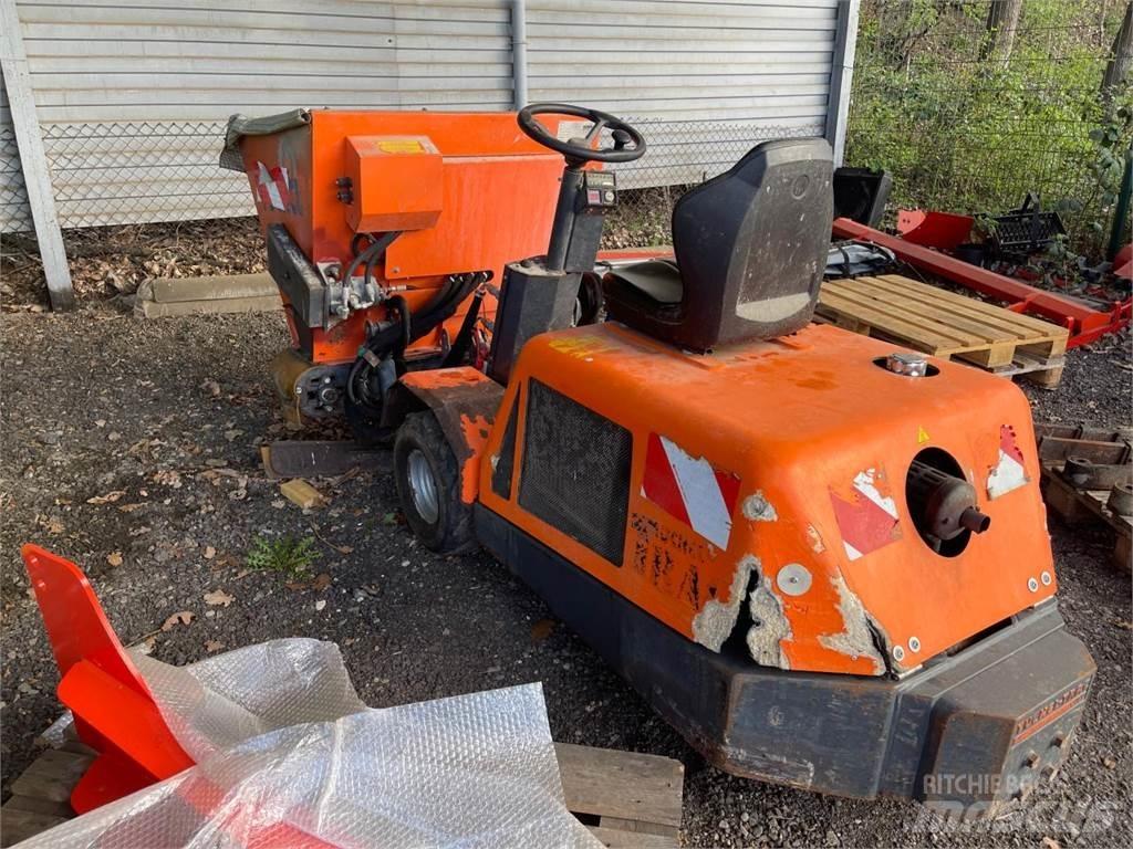  Tucheltrac Trio Overige veehouderijmachines