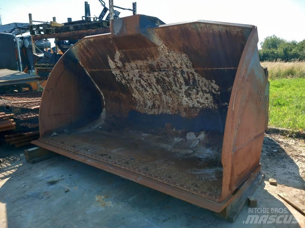Komatsu WA475-10 Bakken