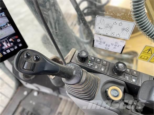 CAT 320 Rupsgraafmachines