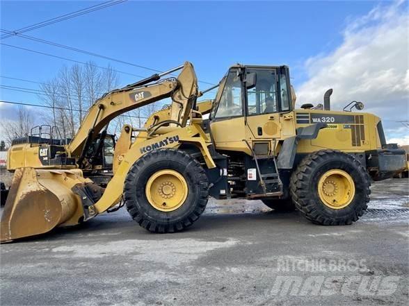 Komatsu WA320 Wielladers