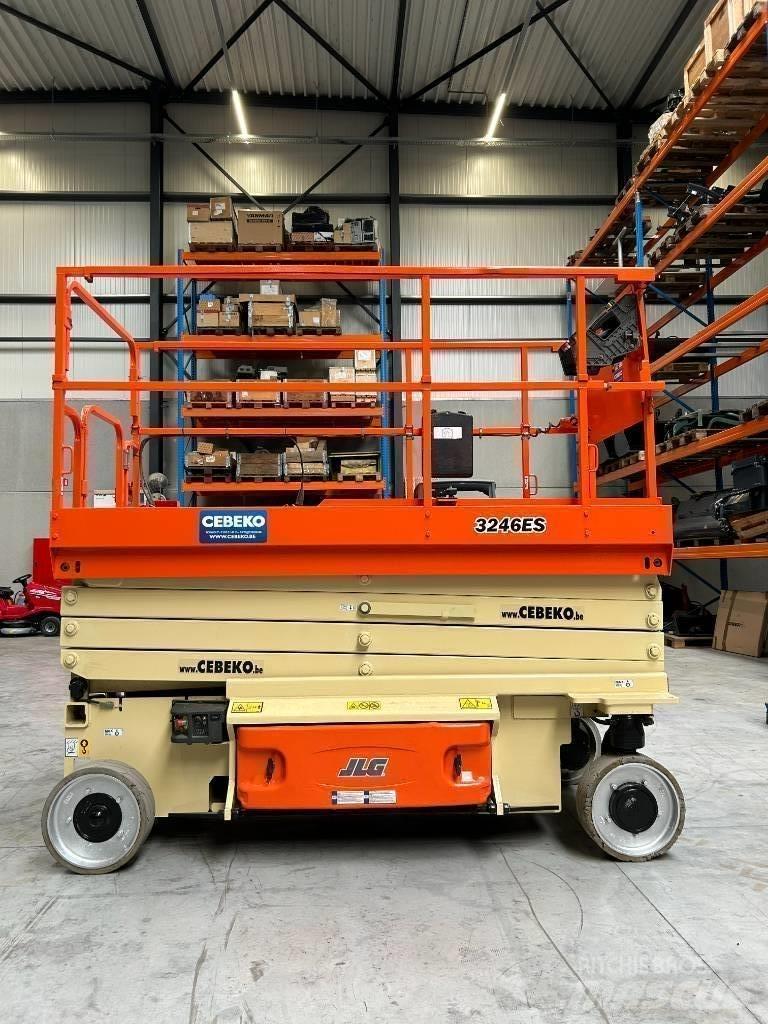 JLG 3246ES Schaarhoogwerkers