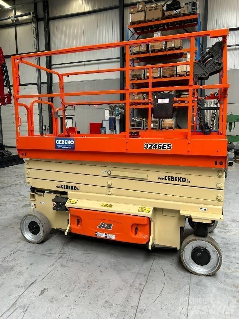 JLG 3246ES Schaarhoogwerkers