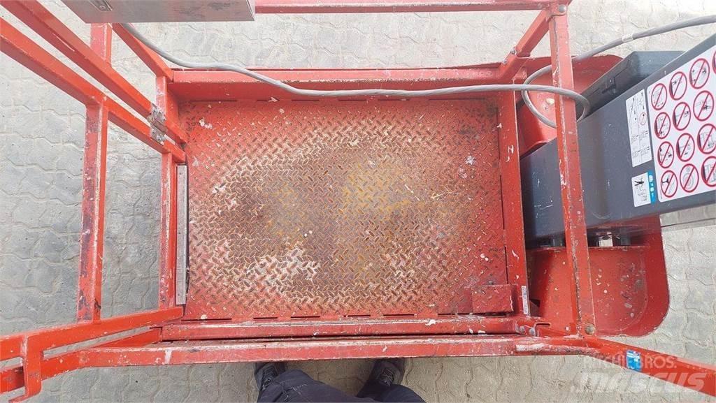 SkyJack SJ12 Personenliften en invalideliften