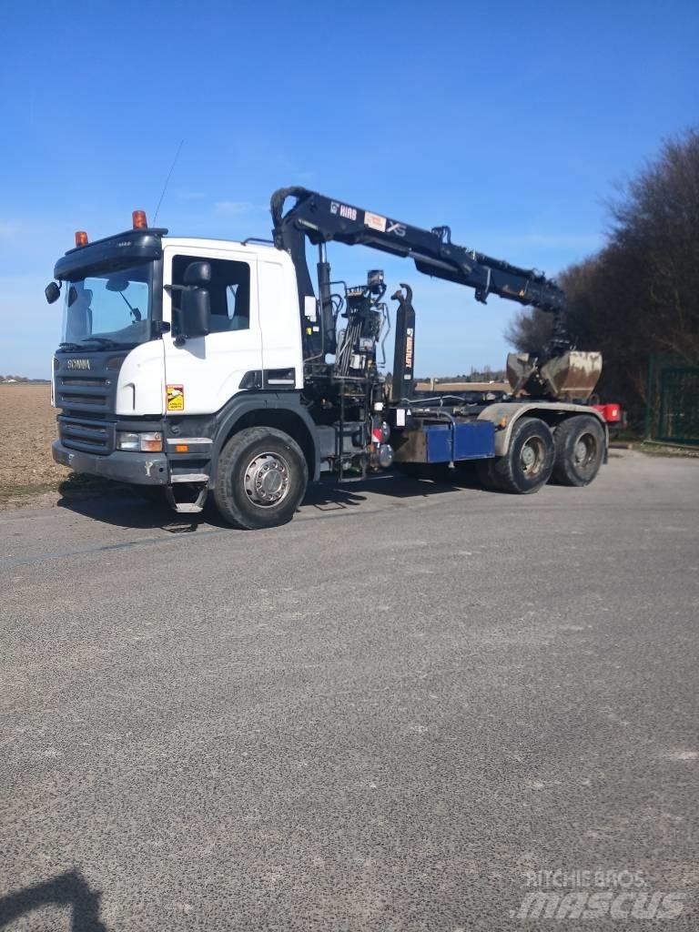 Scania P 400 Vrachtwagen met containersysteem
