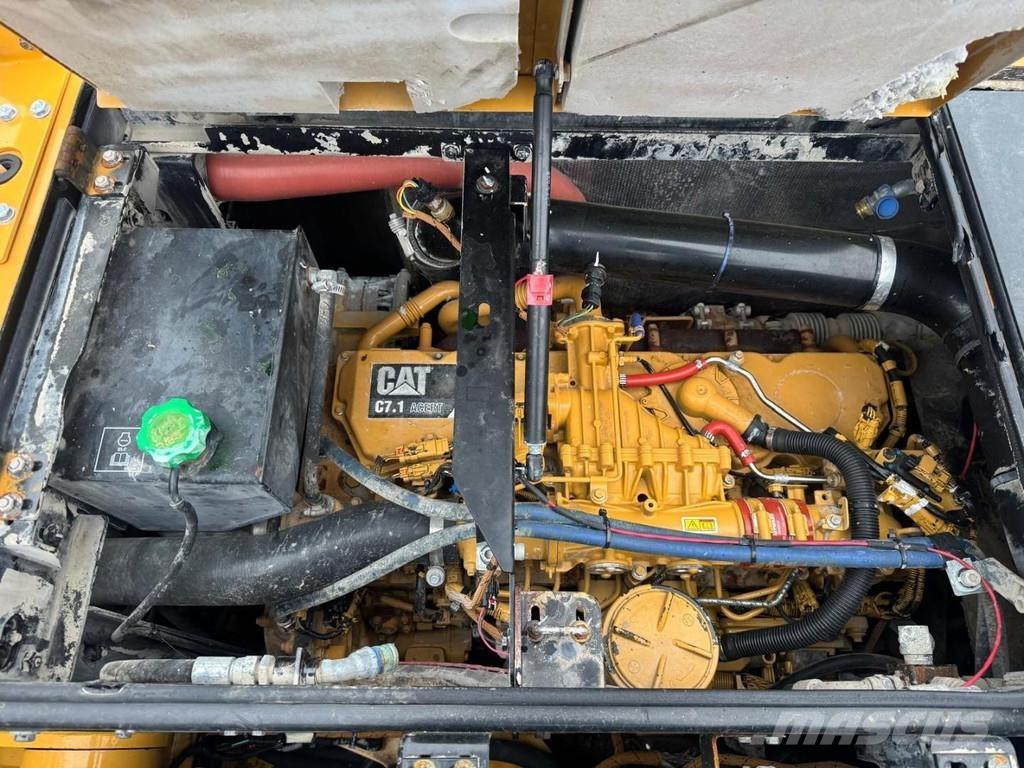 CAT MH3022 Waste / industry handlers