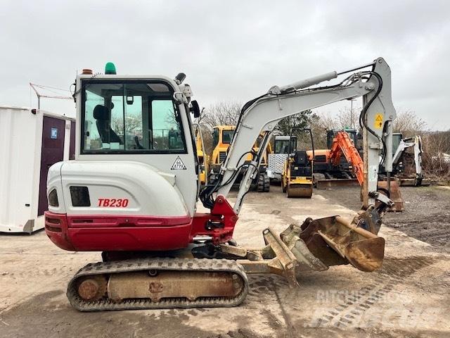 Takeuchi TB 230 Minigraafmachines < 7t