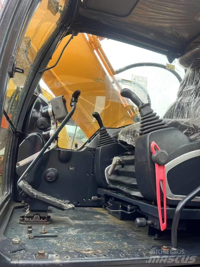 Hyundai R220LC-9S Wielgraafmachines