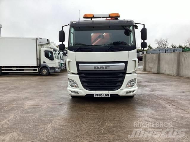 DAF CF 290 Vrachtwagen met vlakke laadvloer en lier