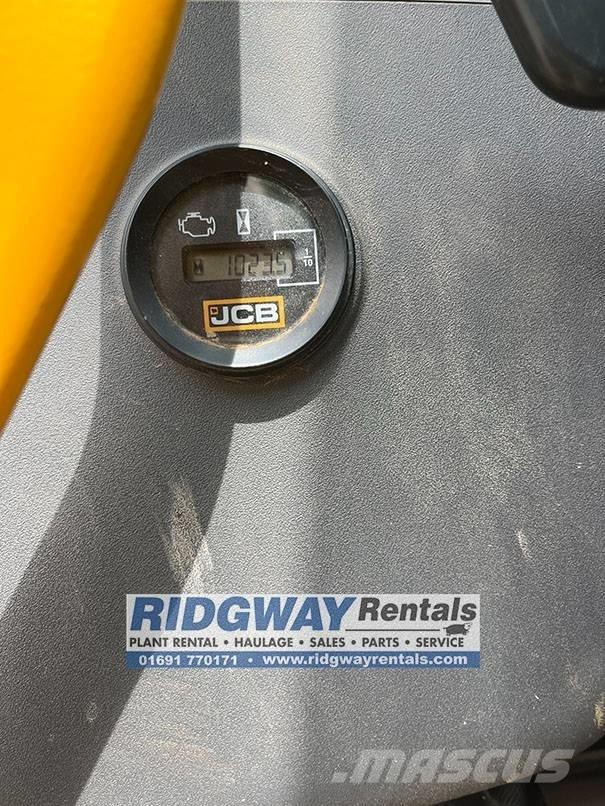 JCB 131 X L Rupsgraafmachines