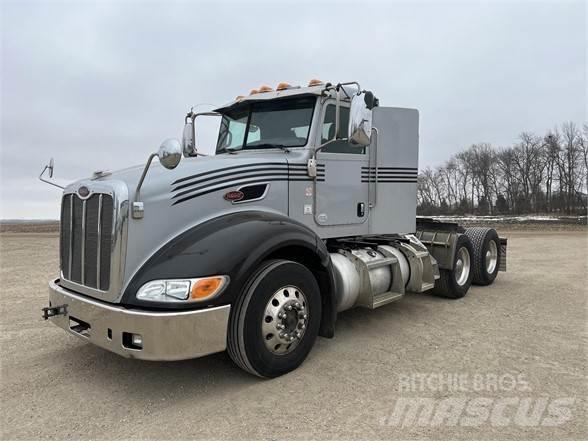 Peterbilt 386 Trekkers