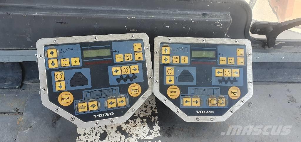 Volvo P 7820C Asfaltafwerkmachines