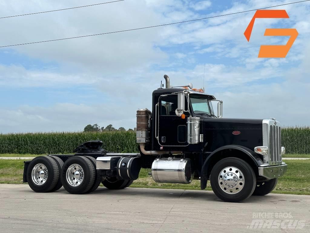 Peterbilt 388 Trekkers