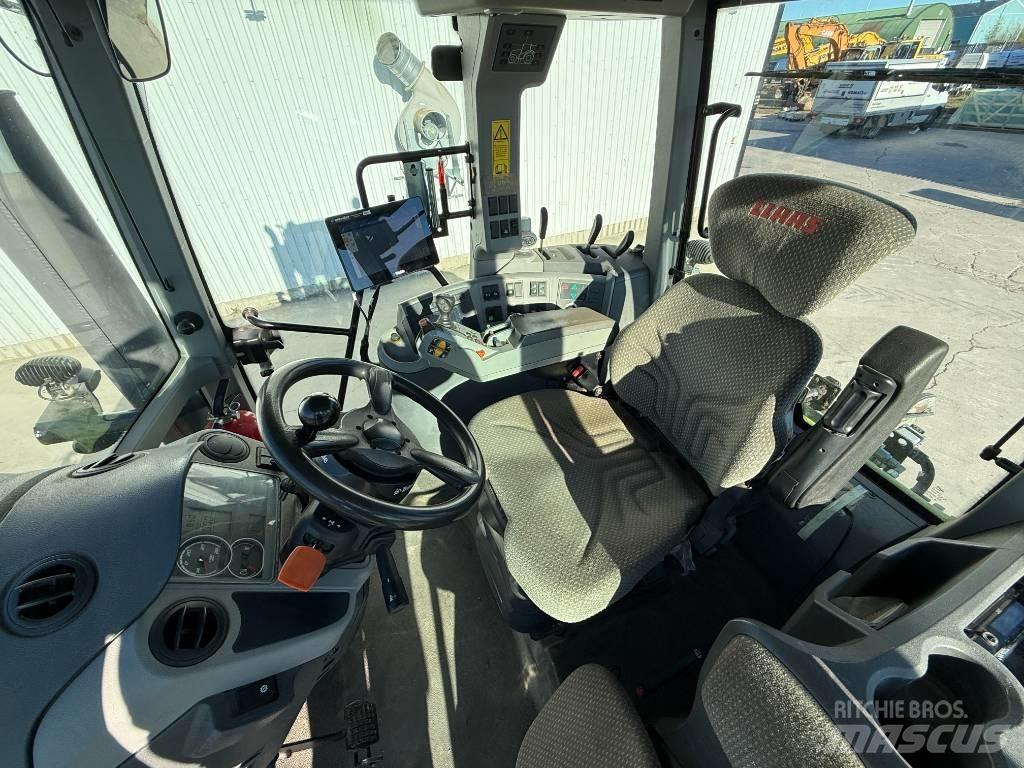 CLAAS Axion 850 Tractoren