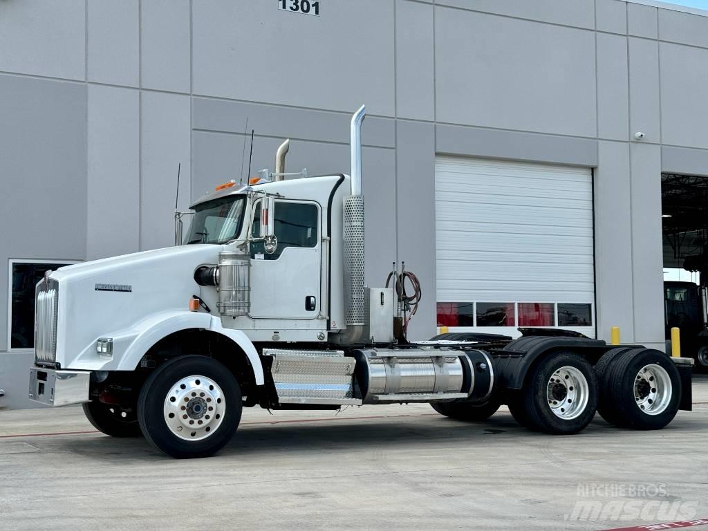 Kenworth T 800 Trekkers