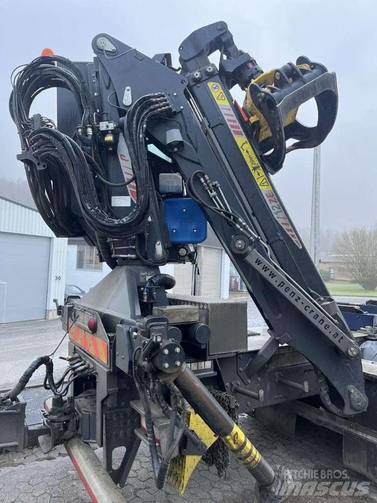 Penz 12ZE8.30 Kranen & laders