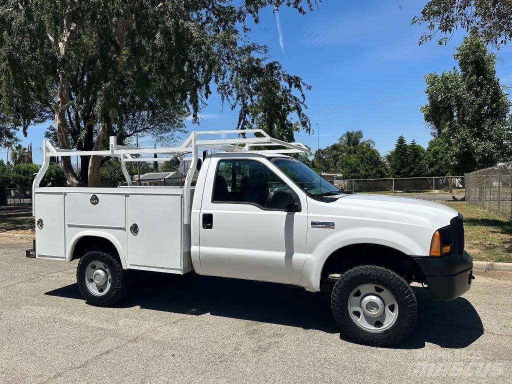 Ford F 350 Bestelwagens met open laadbak
