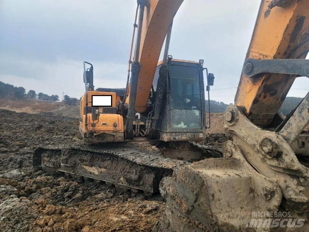 Hyundai HX 220 Rupsgraafmachines