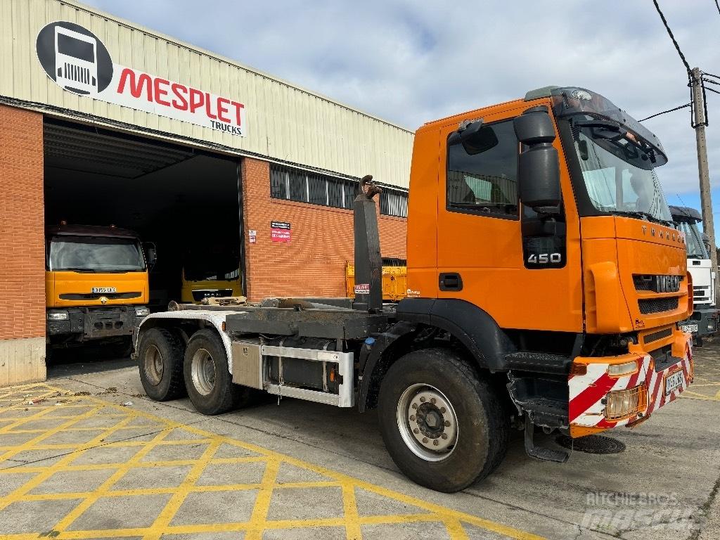 Iveco Trakker 450 Containertrucks met kabelsysteem