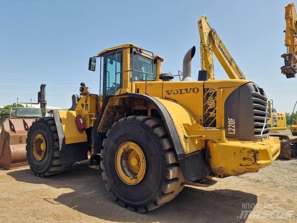 Volvo L 220 F Wielladers