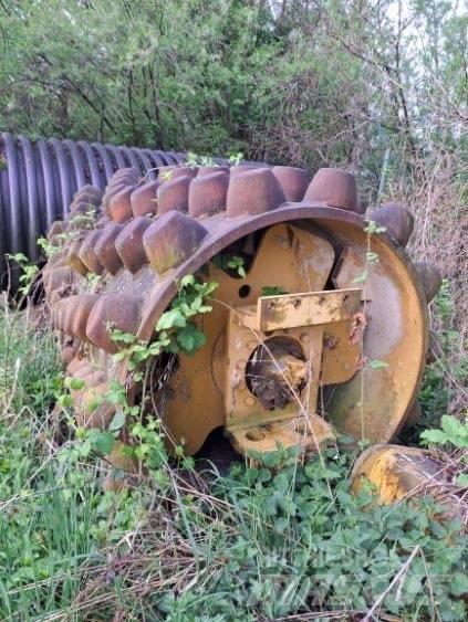 CAT 663 E Bestratingsmachines en hijsmaterialen