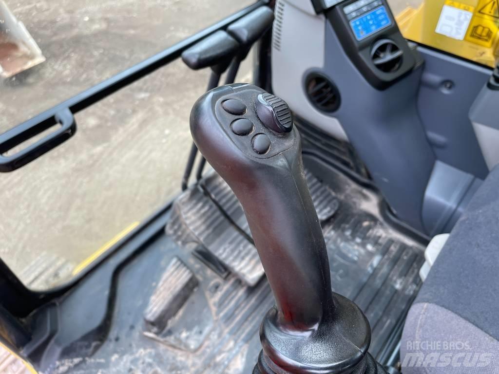 Komatsu PC 210 LC-11 Graafmachines Long Reach