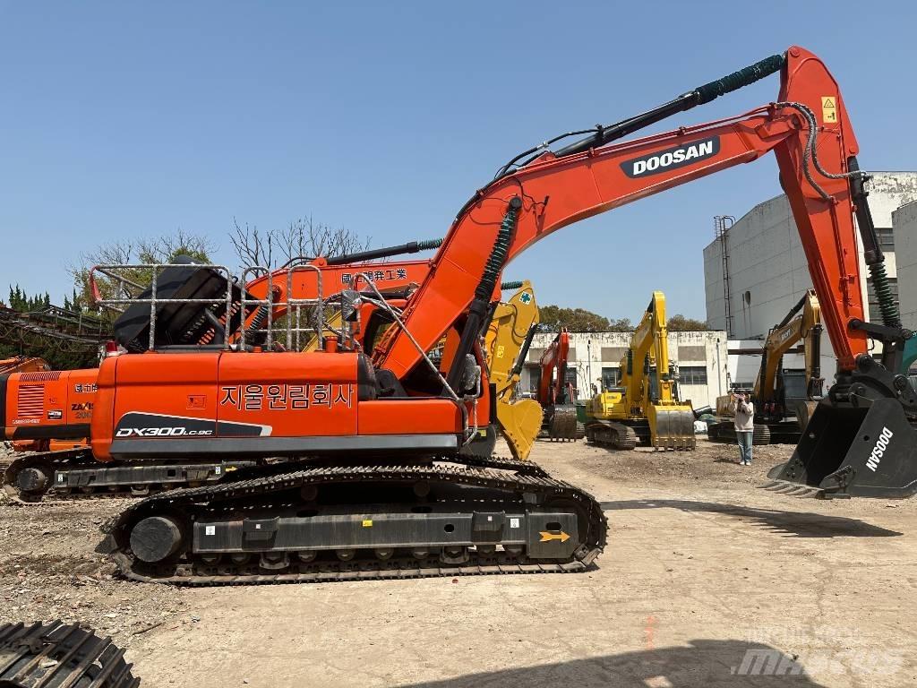 Doosan DX 300 Midigraafmachines 7t - 12t