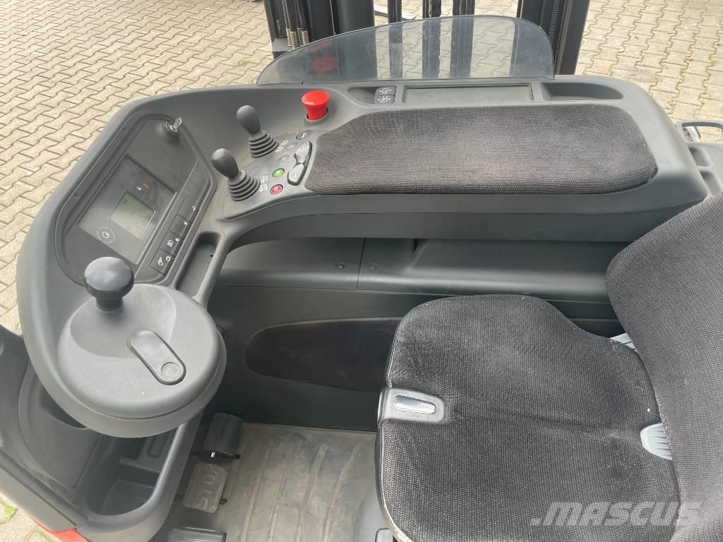 Linde R 16 Reachtruck voor hoog niveau