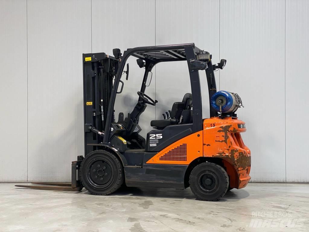 Doosan G25N-7 LPG heftrucks