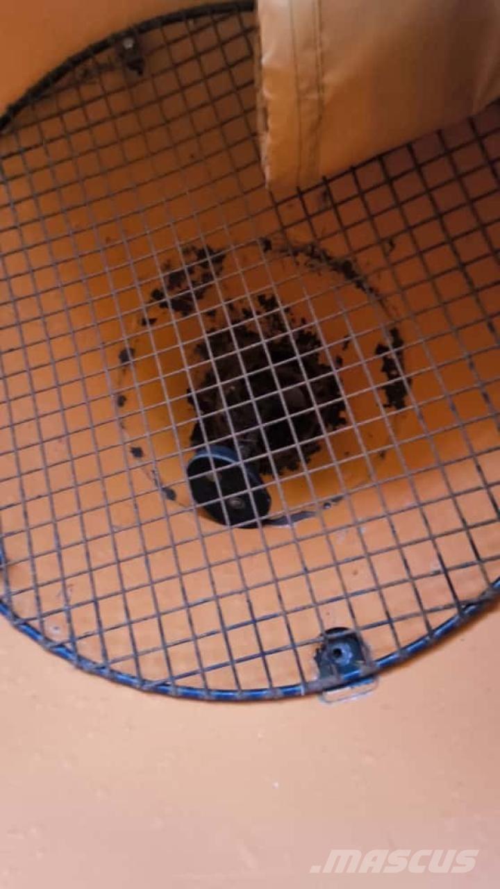 John Deere 3046R Compacttrekkers