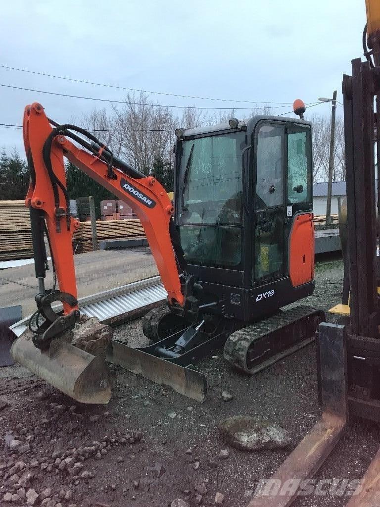 Doosan DX 19 Minigraafmachines < 7t