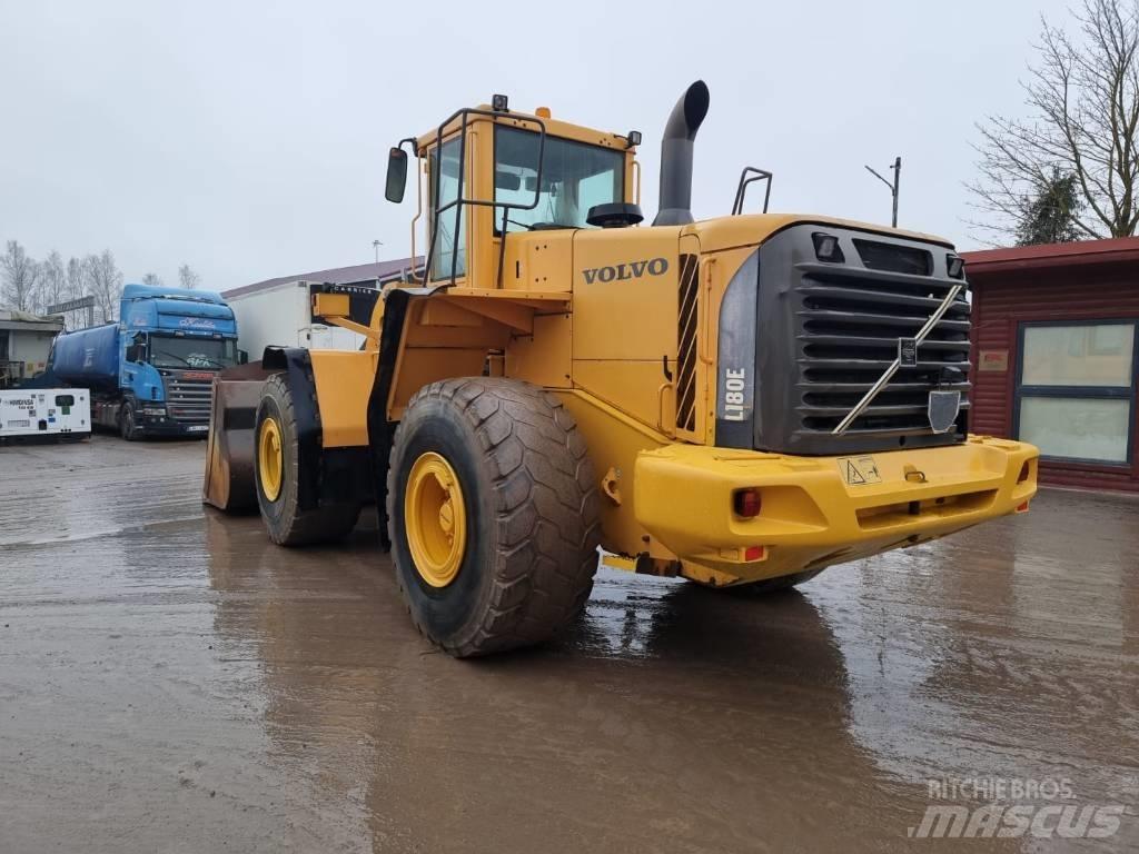 Volvo L180 E Wielladers